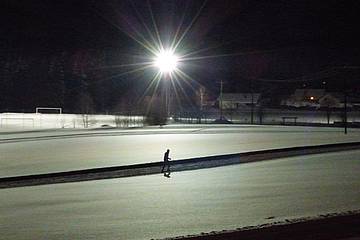 Loipe bei Nacht im Bayerischen Wald Nachtloipen in der Ferienregion